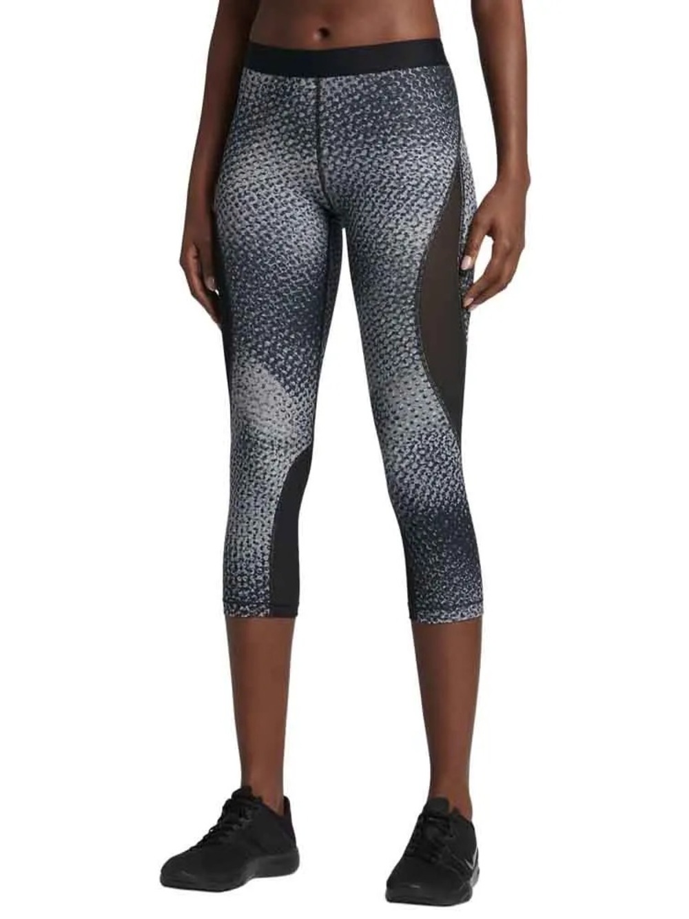 Nike - Women’s Pro Cool Hypercool Capri Woven - Size Small - Black & Gray